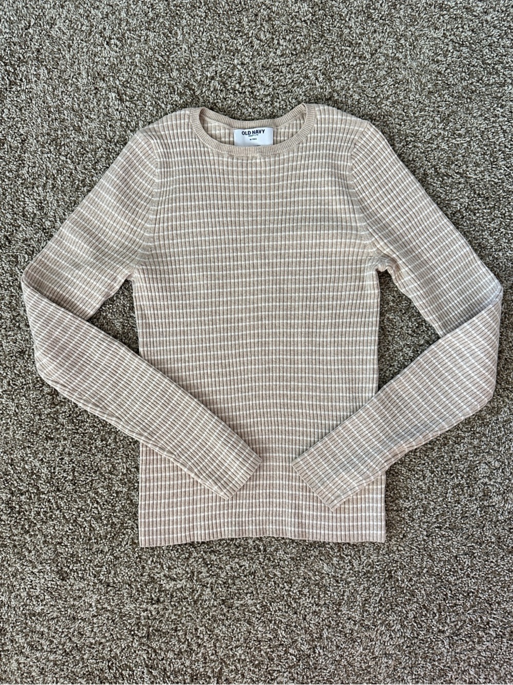 Old Navy Beige and Cream Ribbed crewneck sweater